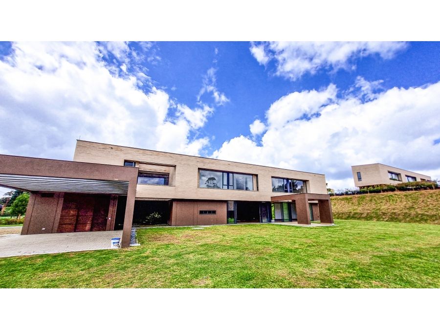 Beautiful single family home in Alto de Las Palmas